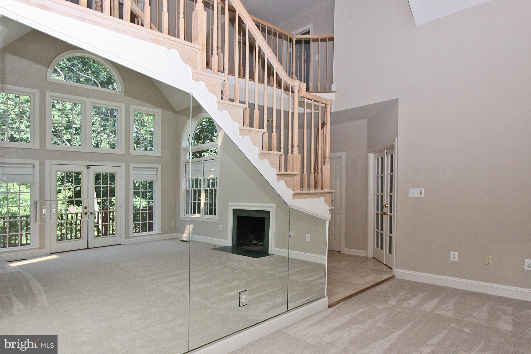 11328 Woodbrook Lane Reston, VA 20194 - Photo 13 of 30 Family Room