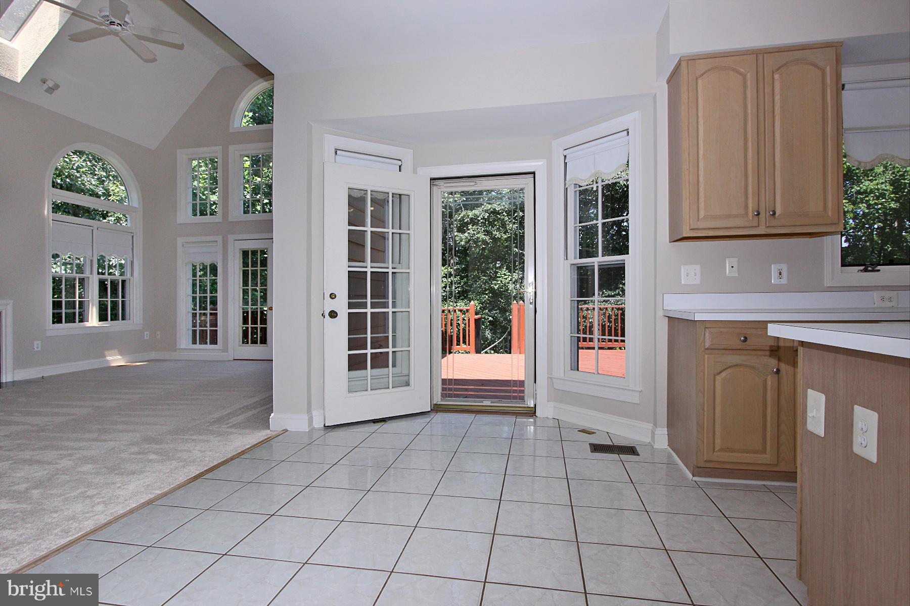 11328 Woodbrook Lane Reston, VA 20194 - Photo 15 of 30 Kitchen