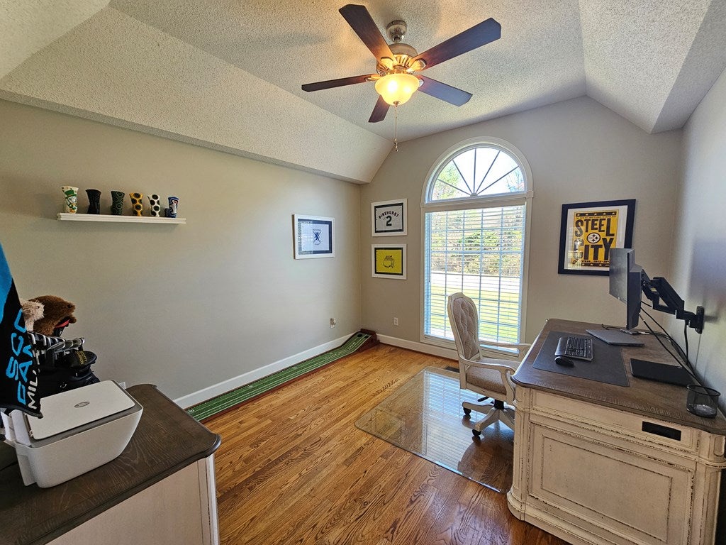 212 Chatham Road Bristol, TN 37620 - Photo 17 of 51 Gallery Image 17