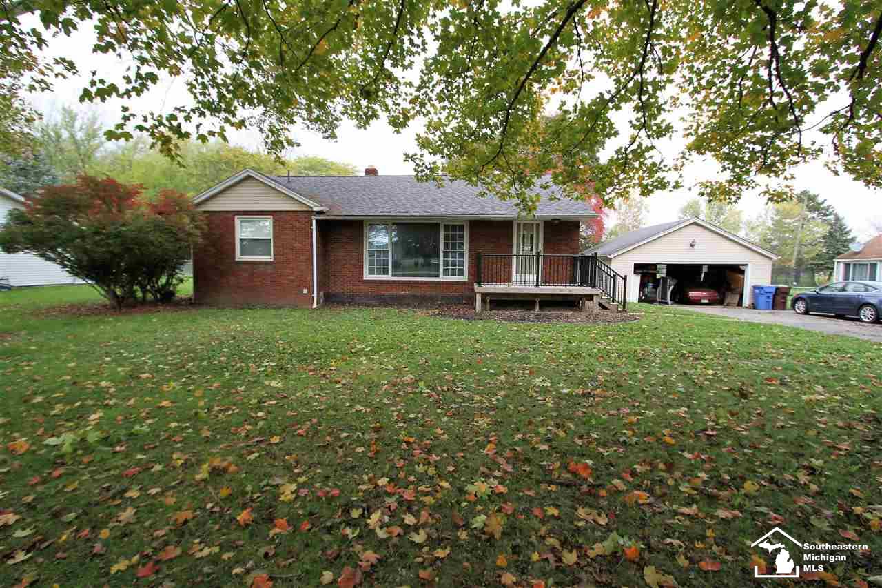 424 Lasalle Road Monroe, MI 48162 - Photo 1 of 31 50059333.JPG