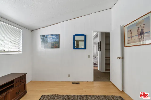 $289,000 | 23777 Mulholland Highway, Unit 70, Calabasas, CA 91302