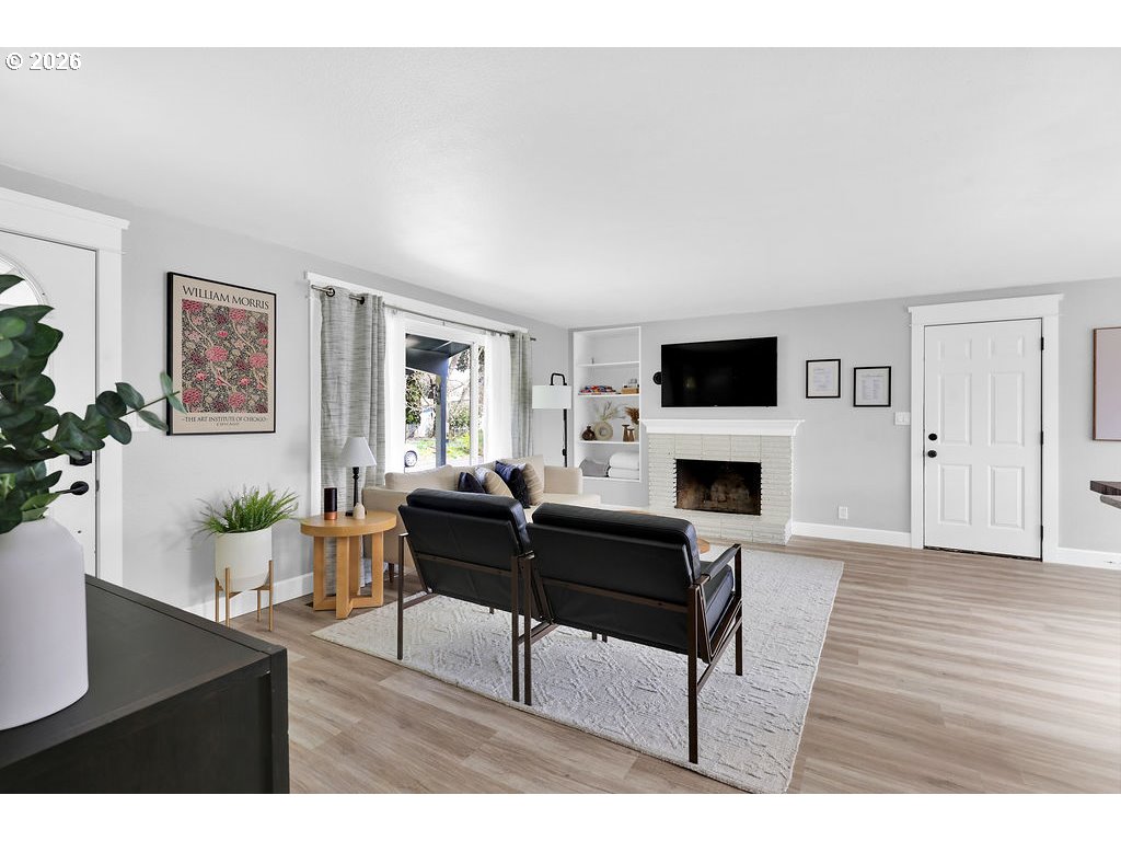 1533 Sequoia Avenue Springfield, OR 97477 - Photo 12 of 46