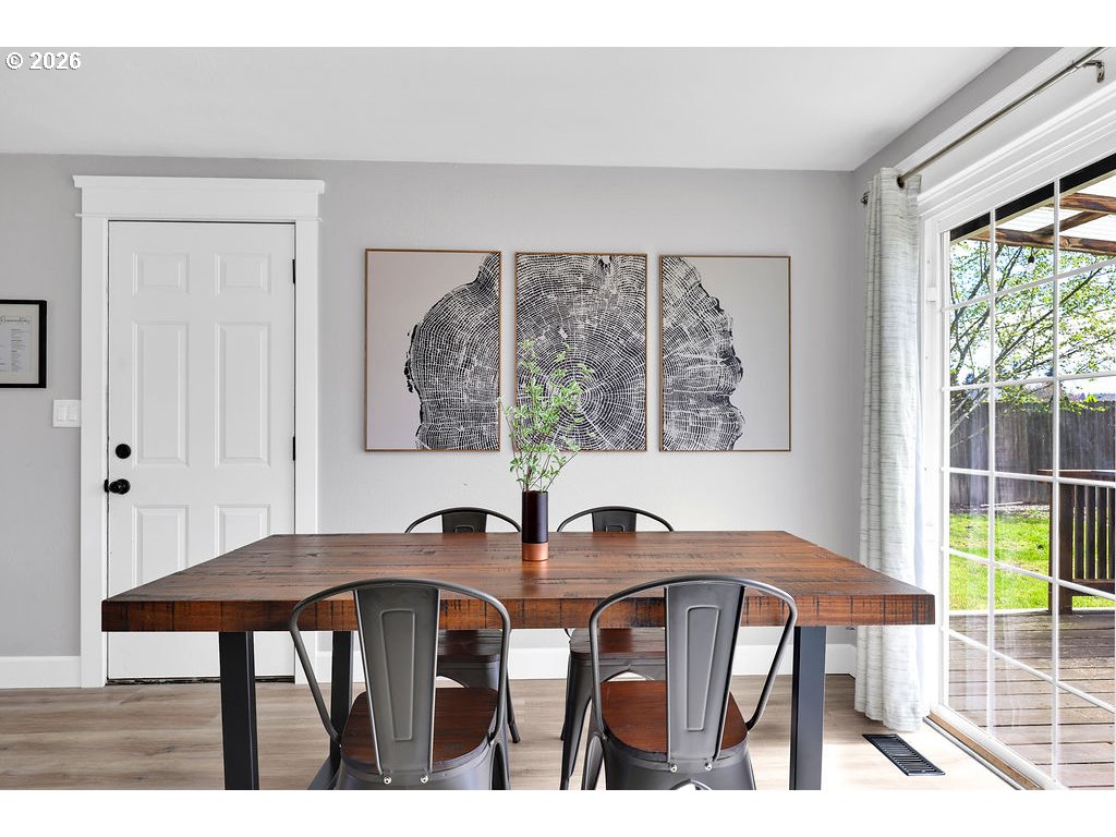 1533 Sequoia Avenue Springfield, OR 97477 - Photo 16 of 46