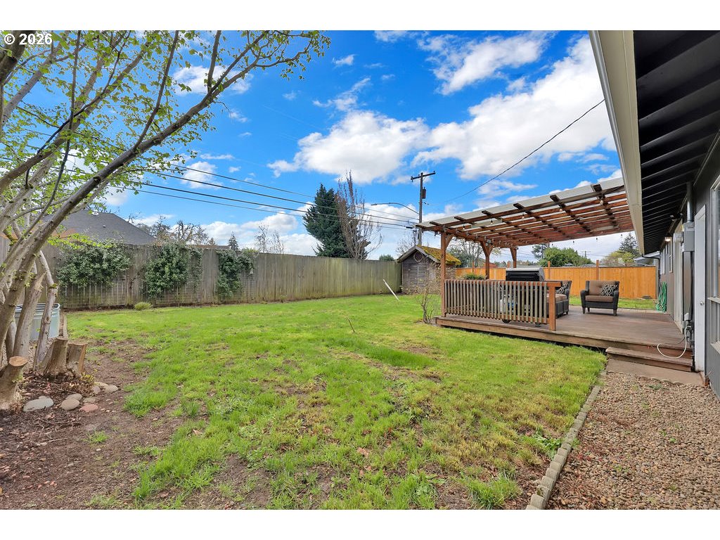 1533 Sequoia Avenue Springfield, OR 97477 - Photo 40 of 46