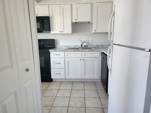 $115,000 | 333 North Lake Howard Drive, Unit 313A, Winter Haven, FL 33880