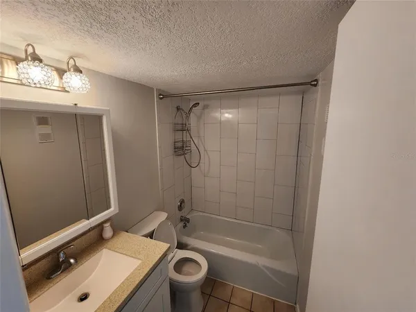 $115,000 | 333 North Lake Howard Drive, Unit 313A, Winter Haven, FL 33880