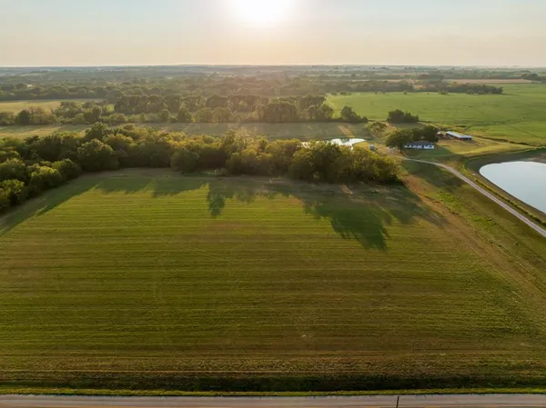 $559,000 | 4002 Northeast State Rte Bb, Butler, MO 64730