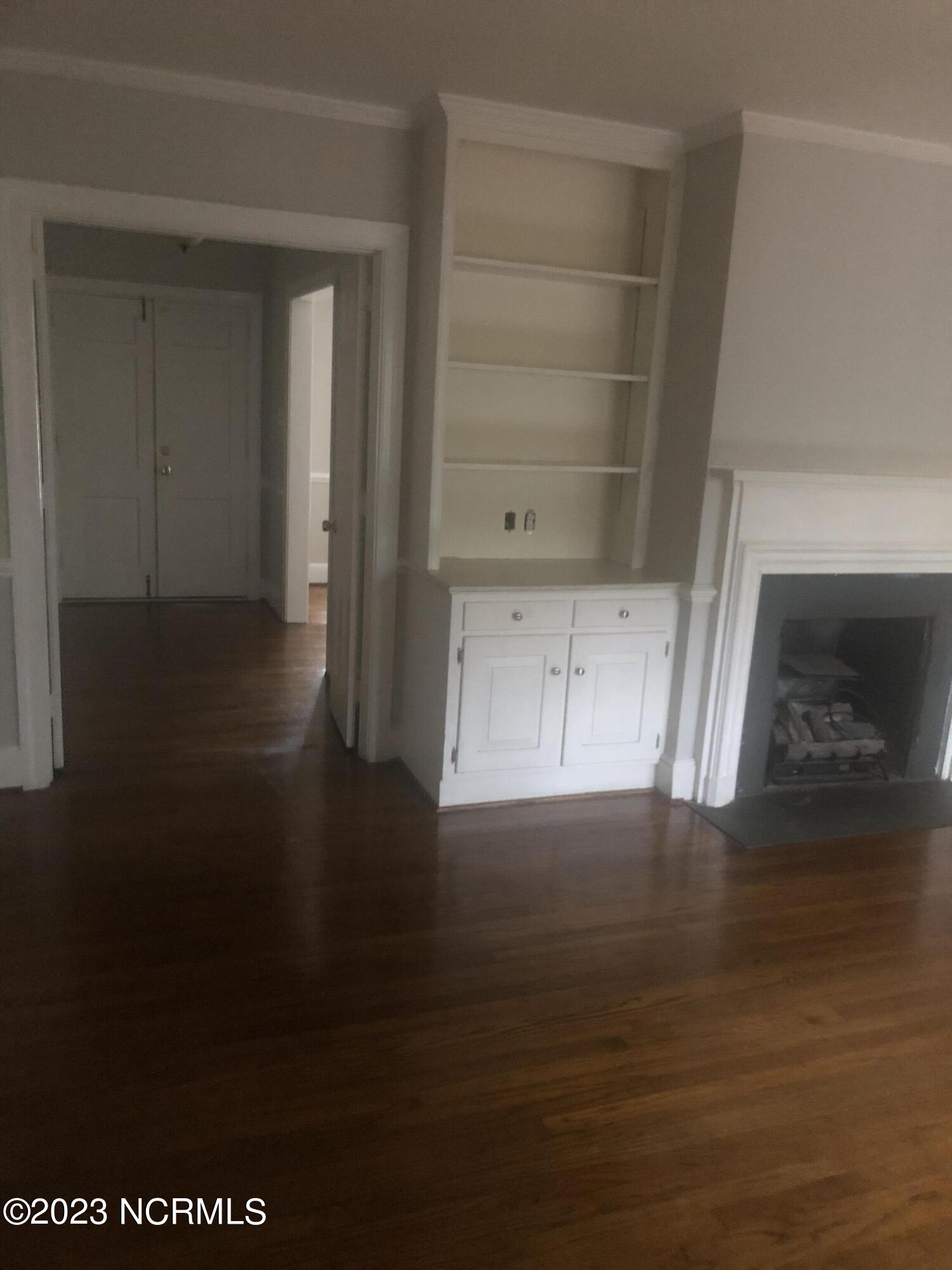 2200 Riley Road Kinston, NC 28504 - Photo 11 of 19 Den/Lvg rm