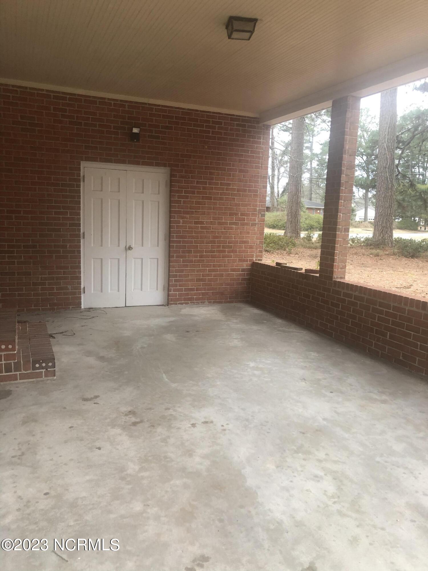 2200 Riley Road Kinston, NC 28504 - Photo 5 of 19 Carport area