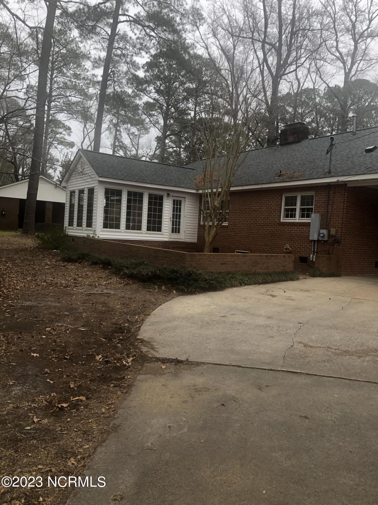 2200 Riley Road Kinston, NC 28504 - Photo 6 of 19 Rear
