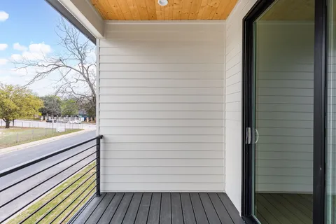 $549,000 | 408 Linden Street, Unit B, Austin, TX 78702