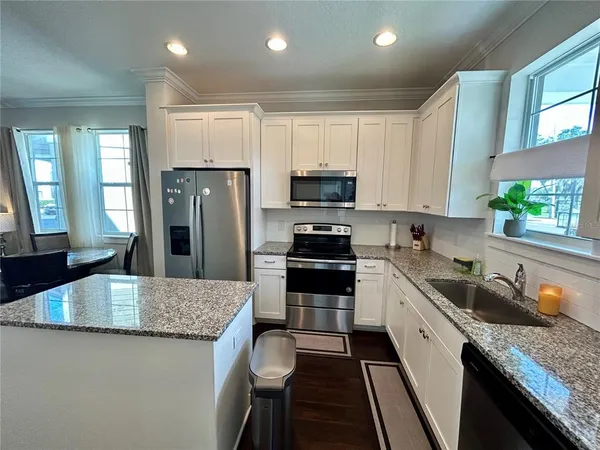 $2,495 | 532 Jetstar Lane, Oldsmar, FL 34677