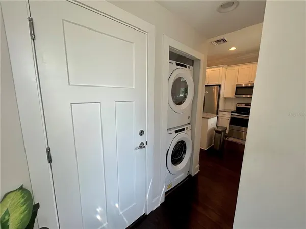 $2,495 | 532 Jetstar Lane, Oldsmar, FL 34677