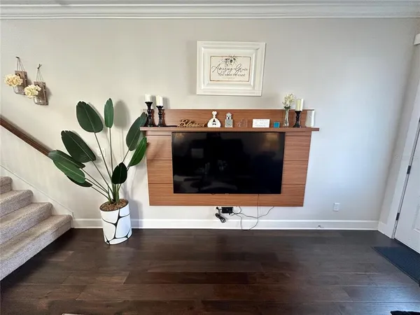 $2,495 | 532 Jetstar Lane, Oldsmar, FL 34677