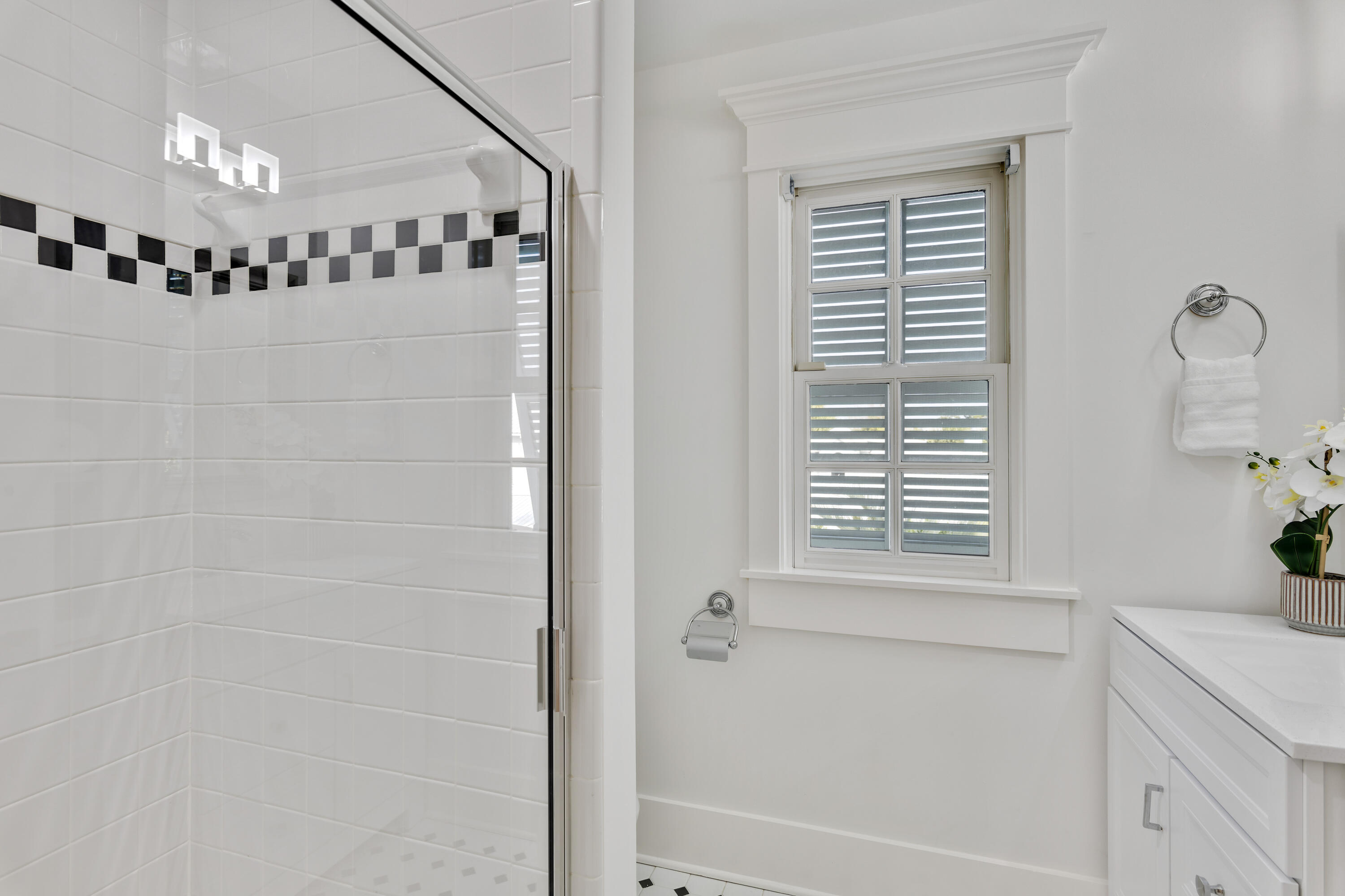 37 Rue Martine Miramar Beach, FL 32550 - Photo 25 of 49 Guest Bath