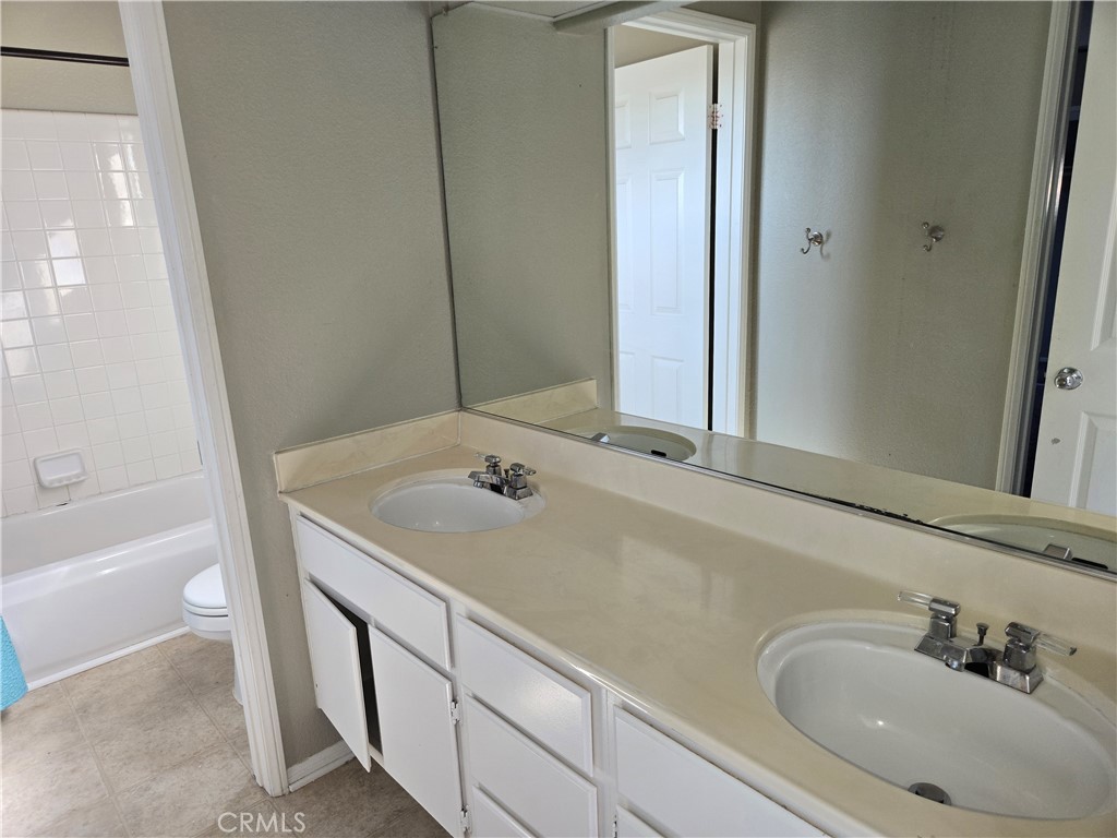 15721 Lake Ridge Road Lake Elsinore, CA 92530 - Photo 22 of 24