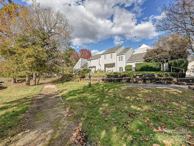 $199,999 | 1612 Hollow Drive, Charlotte, NC 28212