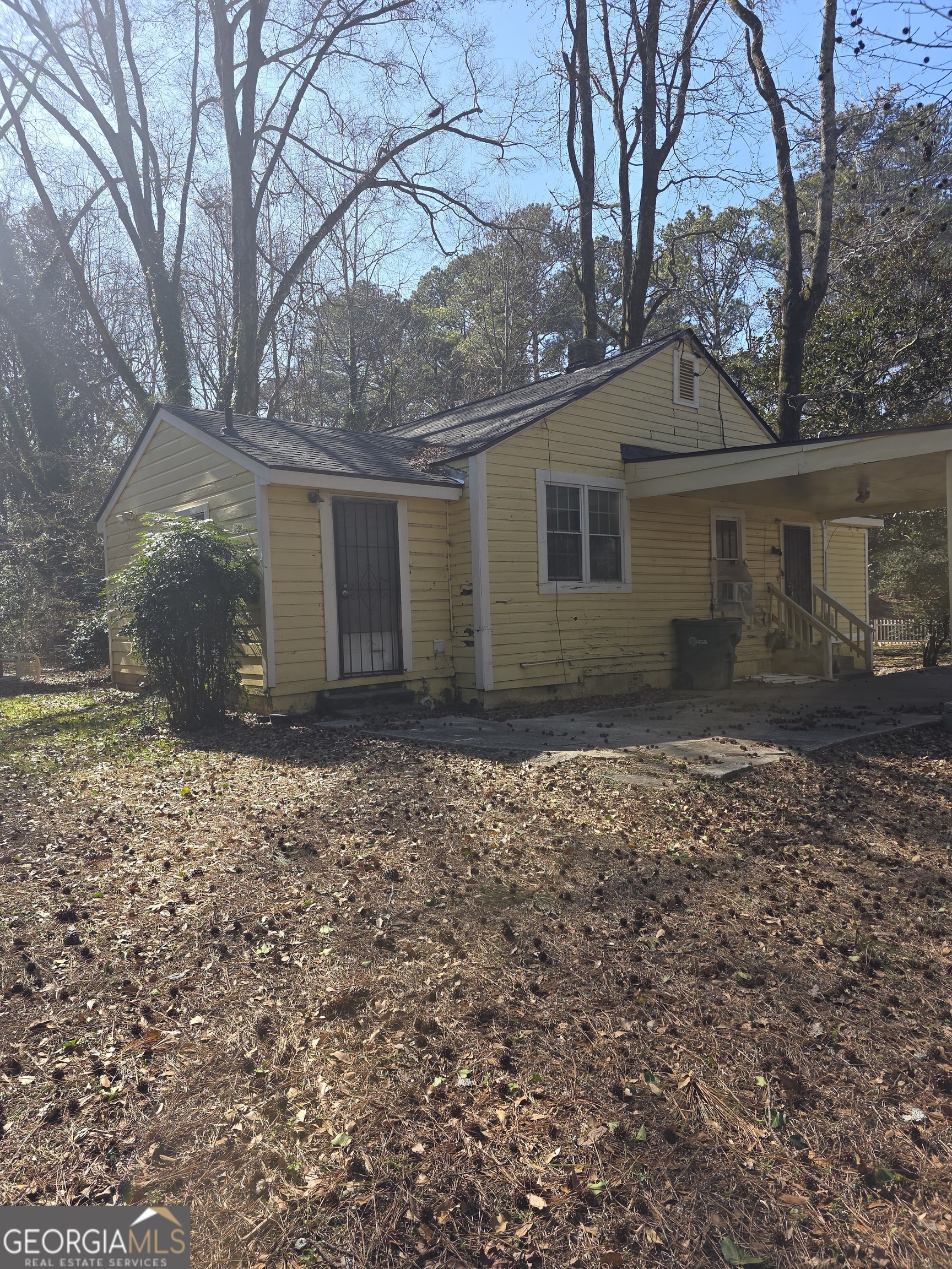 244 Dollar Mill Road Southwest Atlanta, GA 30331 - Photo 2 of 6