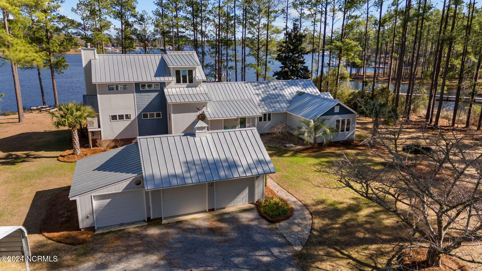 813 Fork Point Road Oriental, NC 28571 - Photo 6 of 107 3-web-or-mls-DJI_20240220141020_0524_D