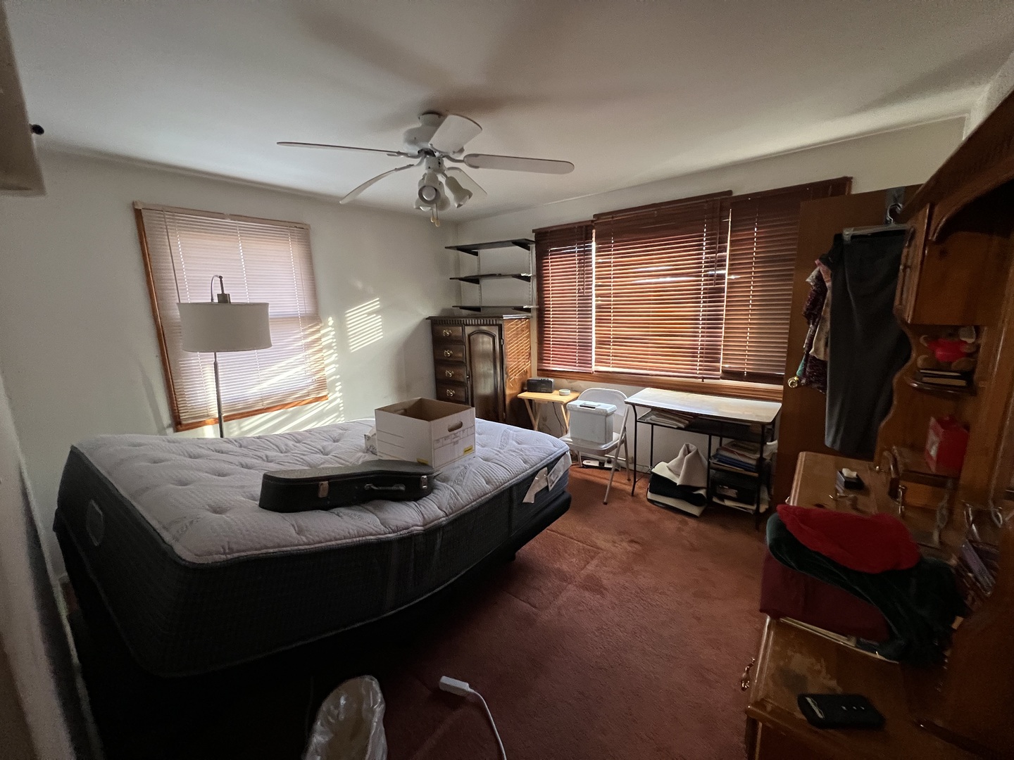 21 McCarthy Road Park Forest, IL 60466 - Photo 17 of 26 a dining room with furniture and window