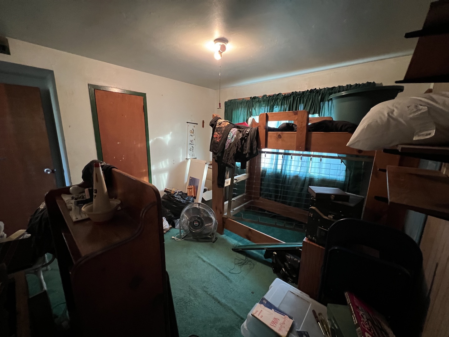 21 McCarthy Road Park Forest, IL 60466 - Photo 20 of 26 a room with gym equipment and windows