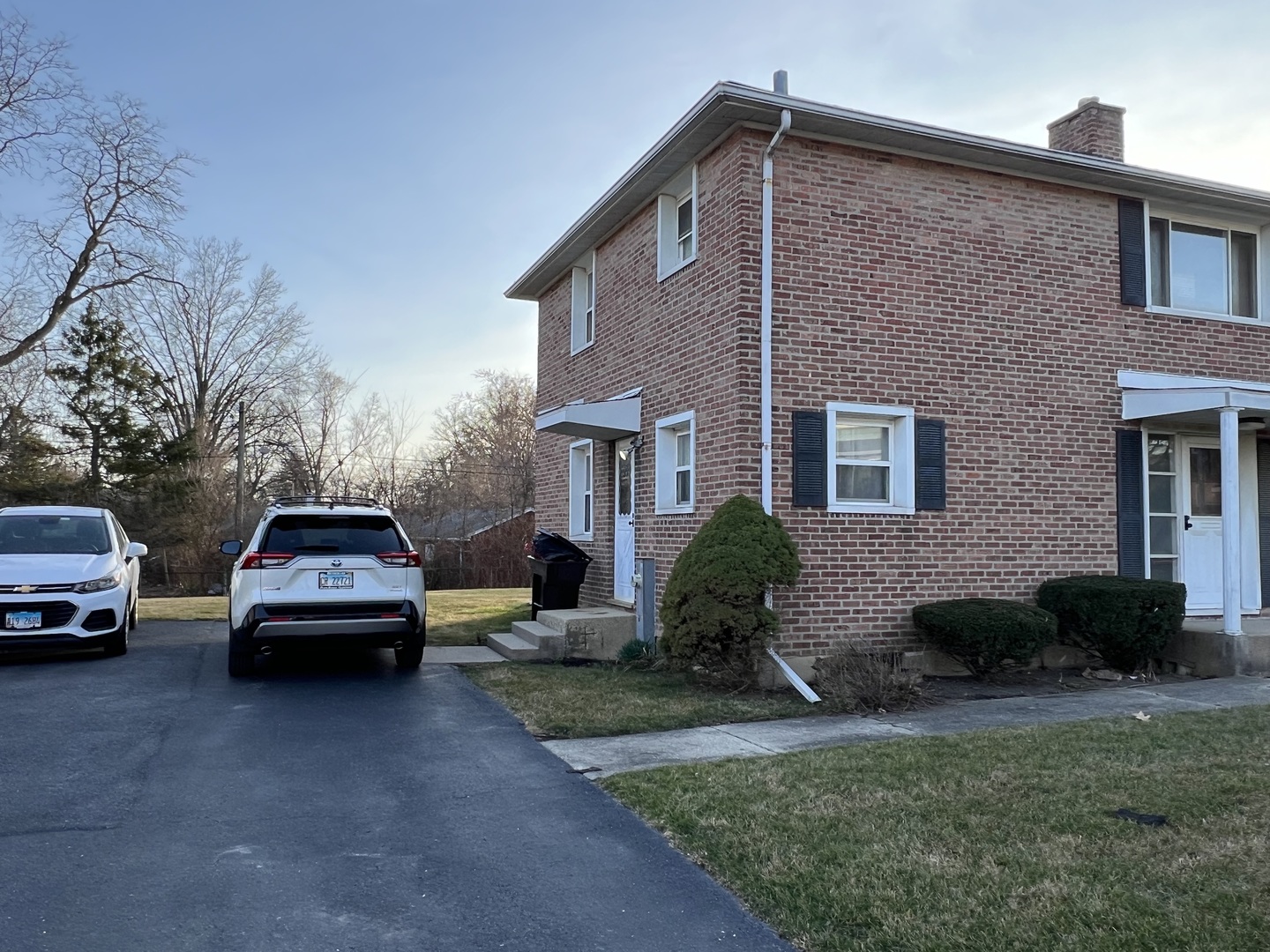 21 McCarthy Road Park Forest, IL 60466 - Photo 2 of 26 a car parked in front of a house