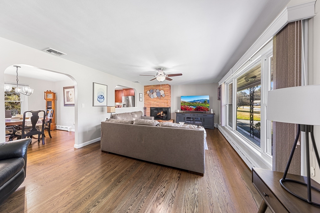 12 Brooklawn Road Wilbraham, MA 01095 - Photo 4 of 26