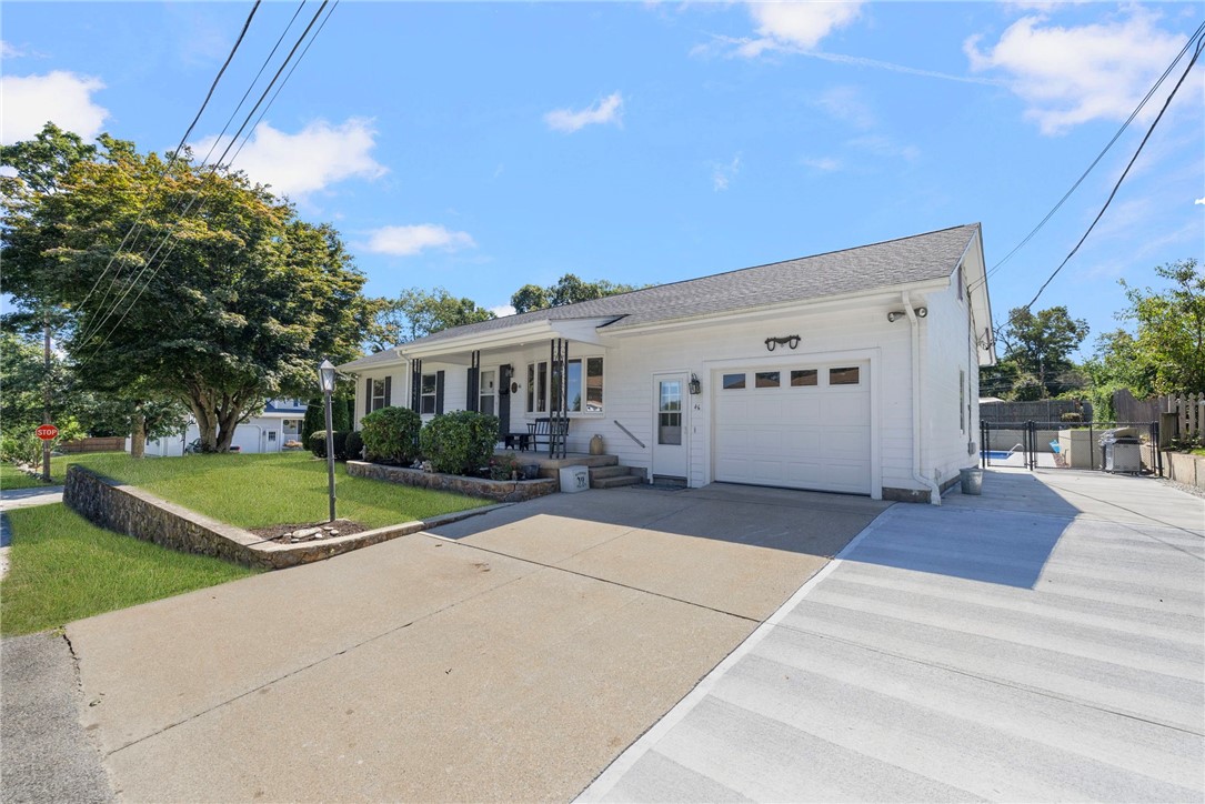 46 Ray Street Coventry, RI 02816 - Photo 3 of 47 Gallery Image 3