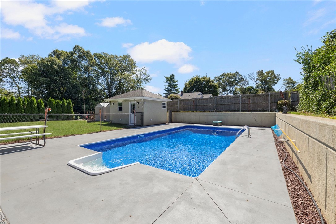 46 Ray Street Coventry, RI 02816 - Photo 38 of 47 Gallery Image 38
