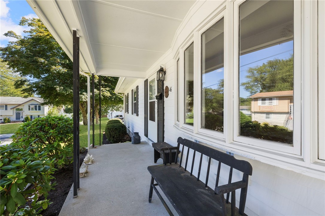 46 Ray Street Coventry, RI 02816 - Photo 4 of 47 Gallery Image 4