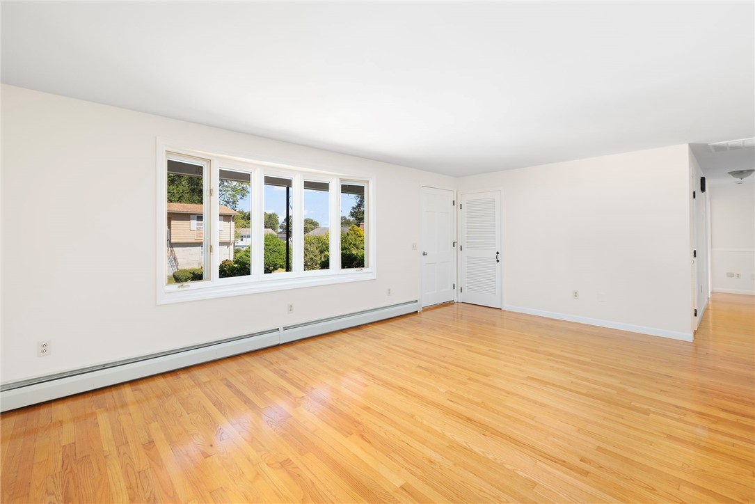 46 Ray Street Coventry, RI 02816 - Photo 5 of 47 Gallery Image 5