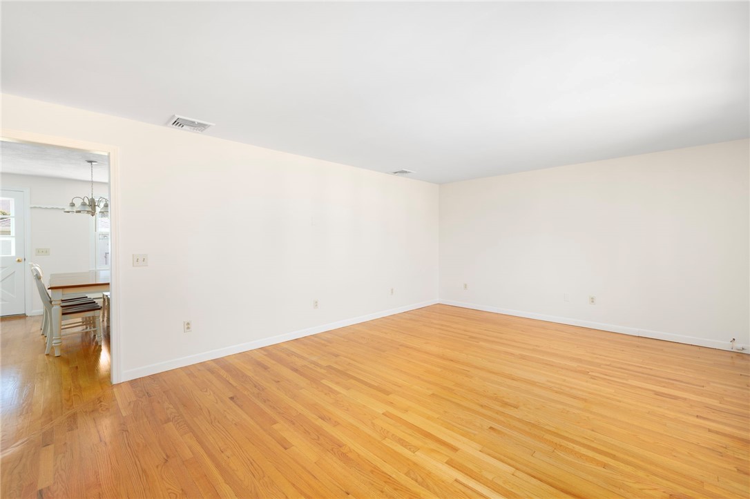 46 Ray Street Coventry, RI 02816 - Photo 8 of 47 Gallery Image 8