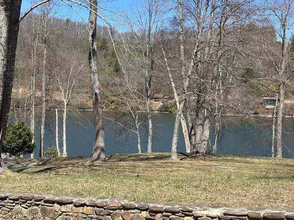$799,900 | 31.84-ac 31.84-ac Big Choga / Highlander Road, Topton, NC 28781