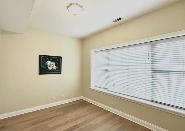 $235,000 | 4652 North St Louis Avenue, Unit 3E, Chicago, IL 60625