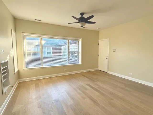 $235,000 | 4652 North St Louis Avenue, Unit 3E, Chicago, IL 60625