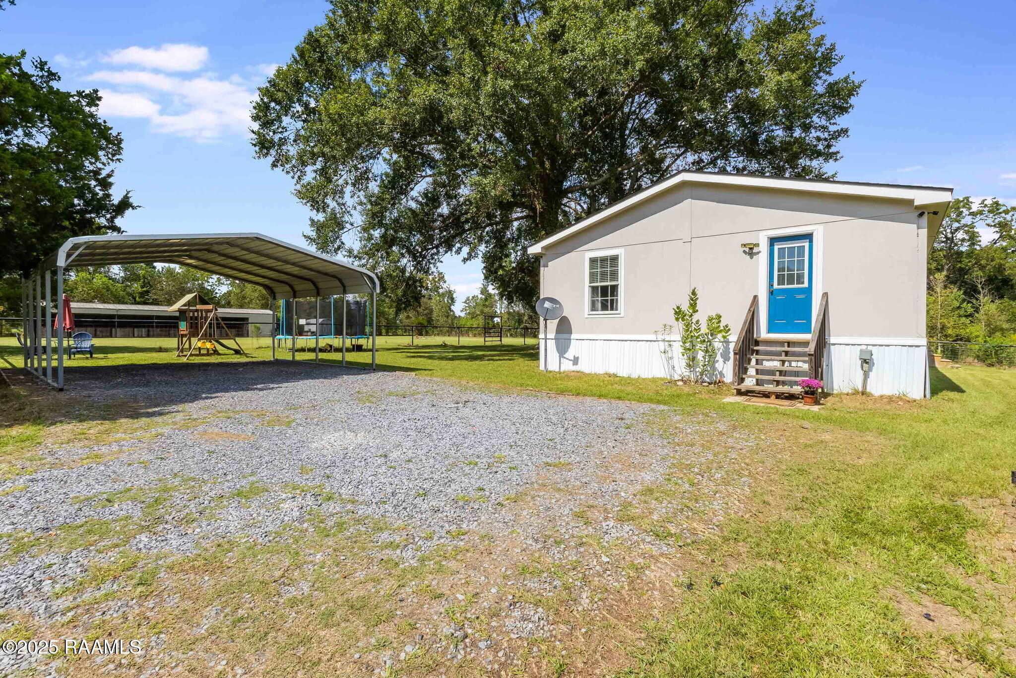 426 Cypress Road Arnaudville, LA 70512 - Photo 18 of 23 Drive-up and Carport