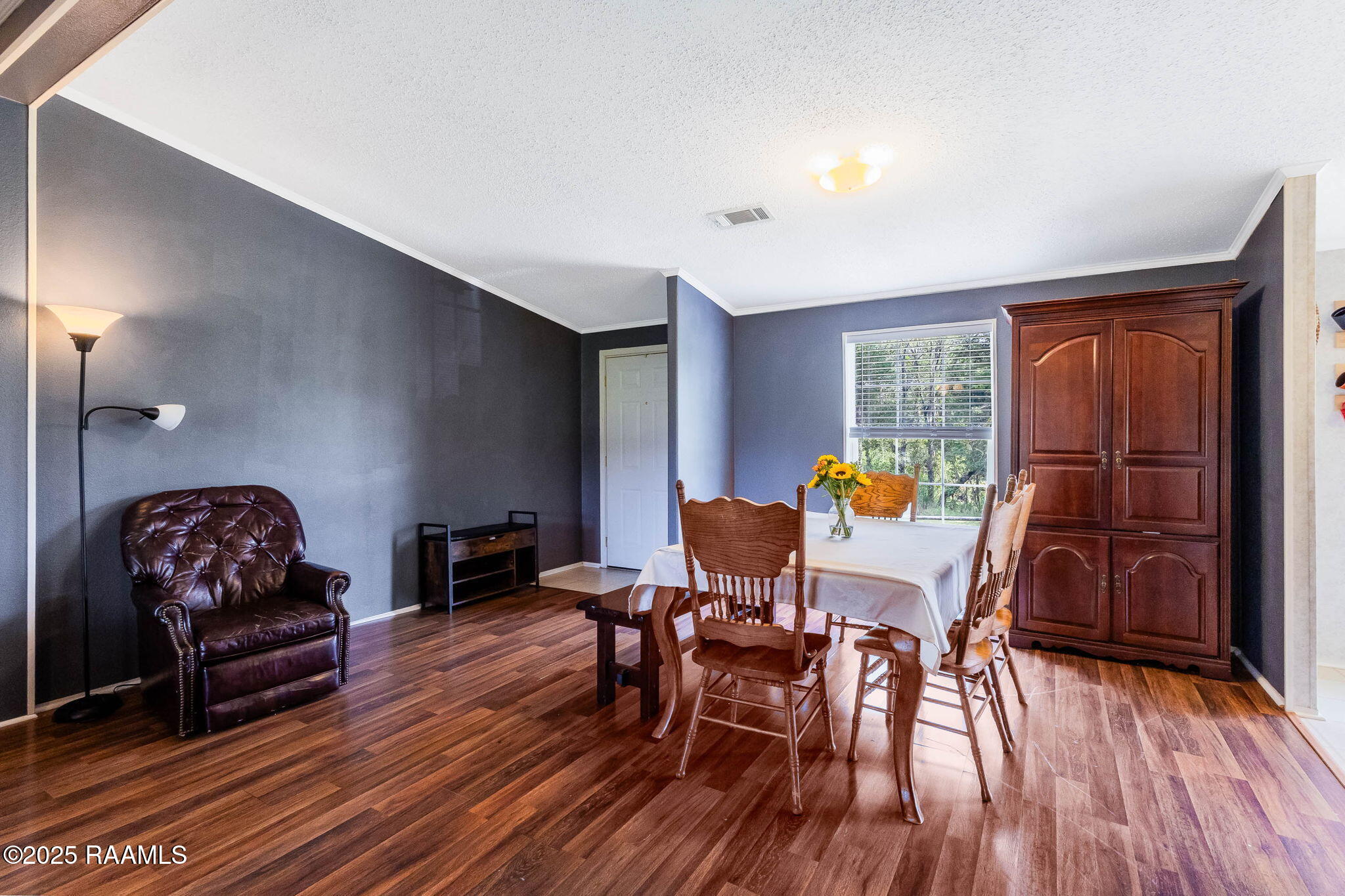 426 Cypress Road Arnaudville, LA 70512 - Photo 6 of 23 Dining (Open to living)