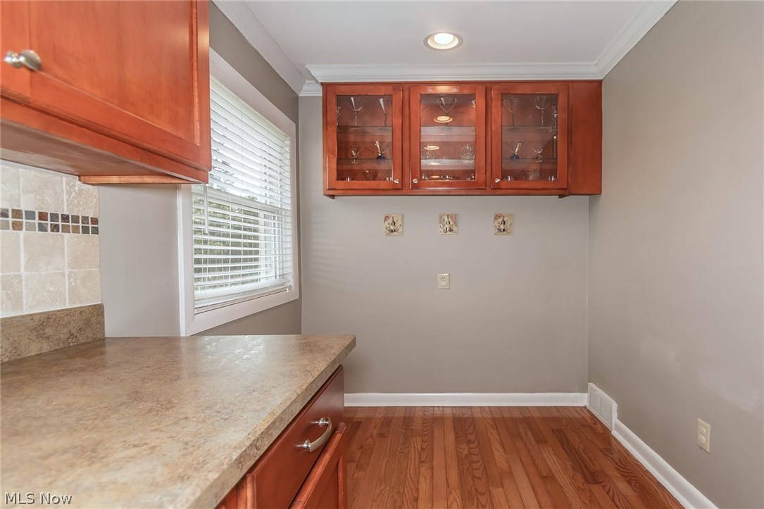 1143 Brainard Road Lyndhurst, OH 44124 - Photo 22 of 35 Plenty of space for a table and chairs