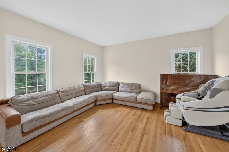 42 Stephens Mill Road Hackettstown, NJ 07840 - Photo 10 of 40