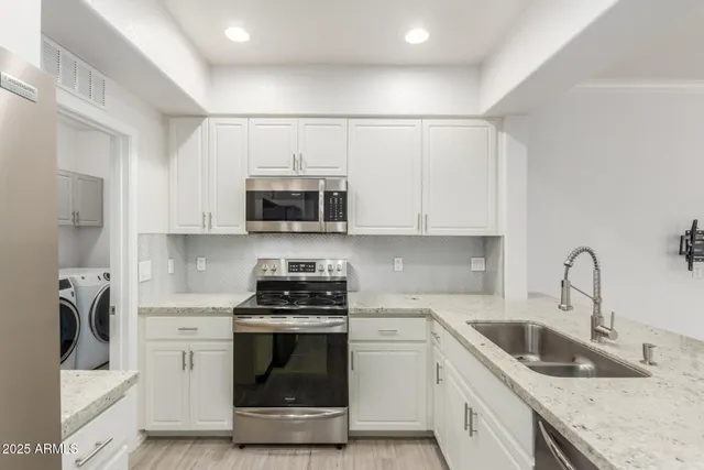 $1,900 | 295 North Rural Road, Unit 162, Chandler, AZ 85226