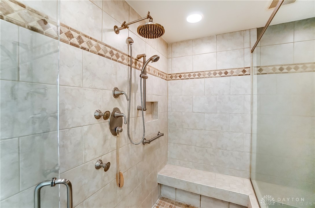 6527 Reigate Road Dayton, OH 45459 - Photo 39 of 71 Gallery Image 39