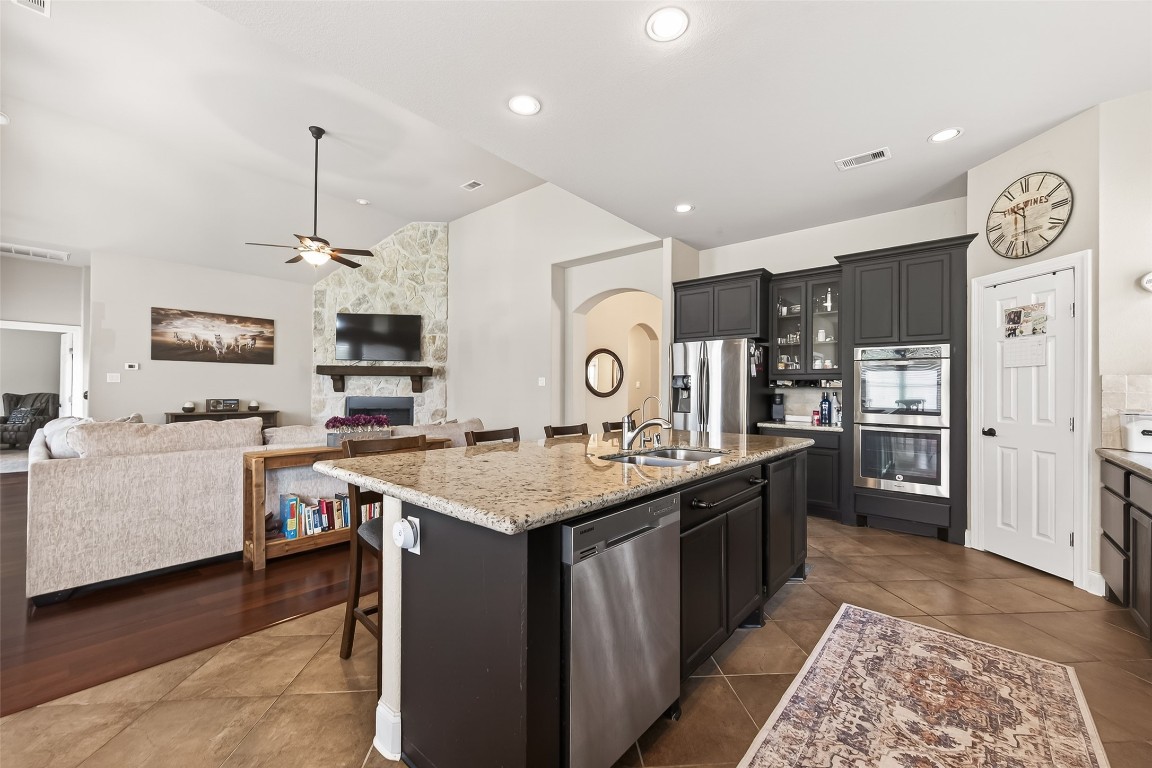 618 Santa Elena Canyon Court Spring, TX 77388 - Photo 11 of 46
