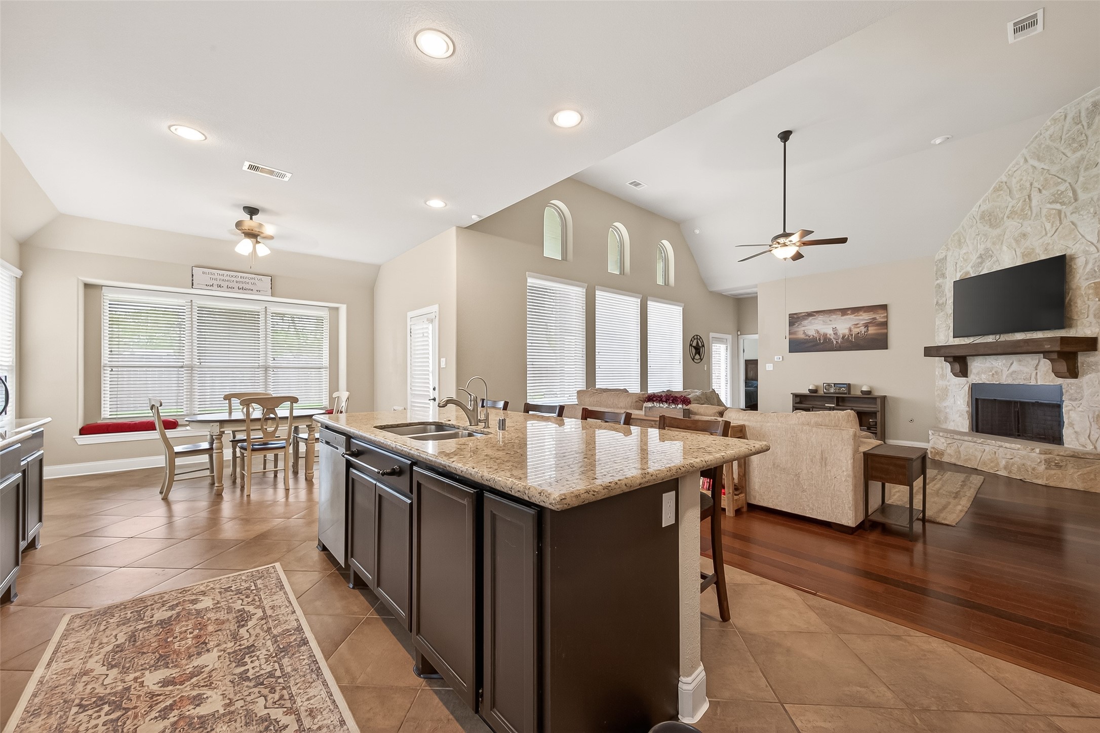 618 Santa Elena Canyon Court Spring, TX 77388 - Photo 14 of 46
