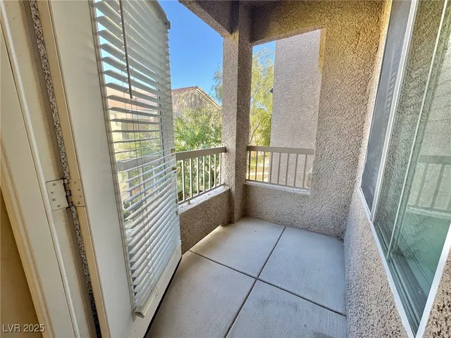 $1,695 | 10550 West Alexander Road, Unit 2145, Las Vegas, NV 89129