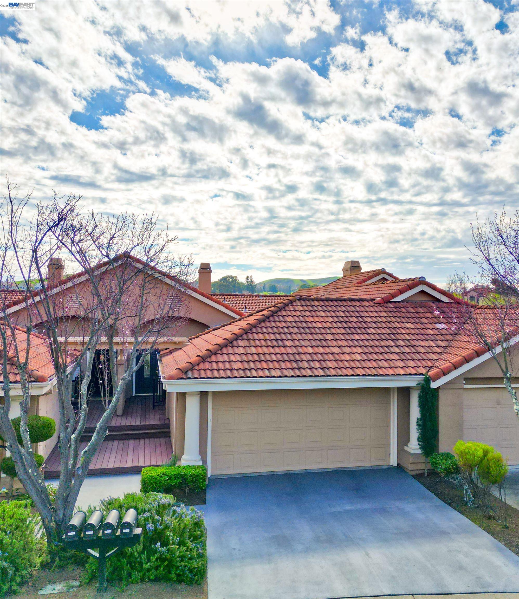 2057 Echo Place San Ramon, CA 94582 - Photo 3 of 55