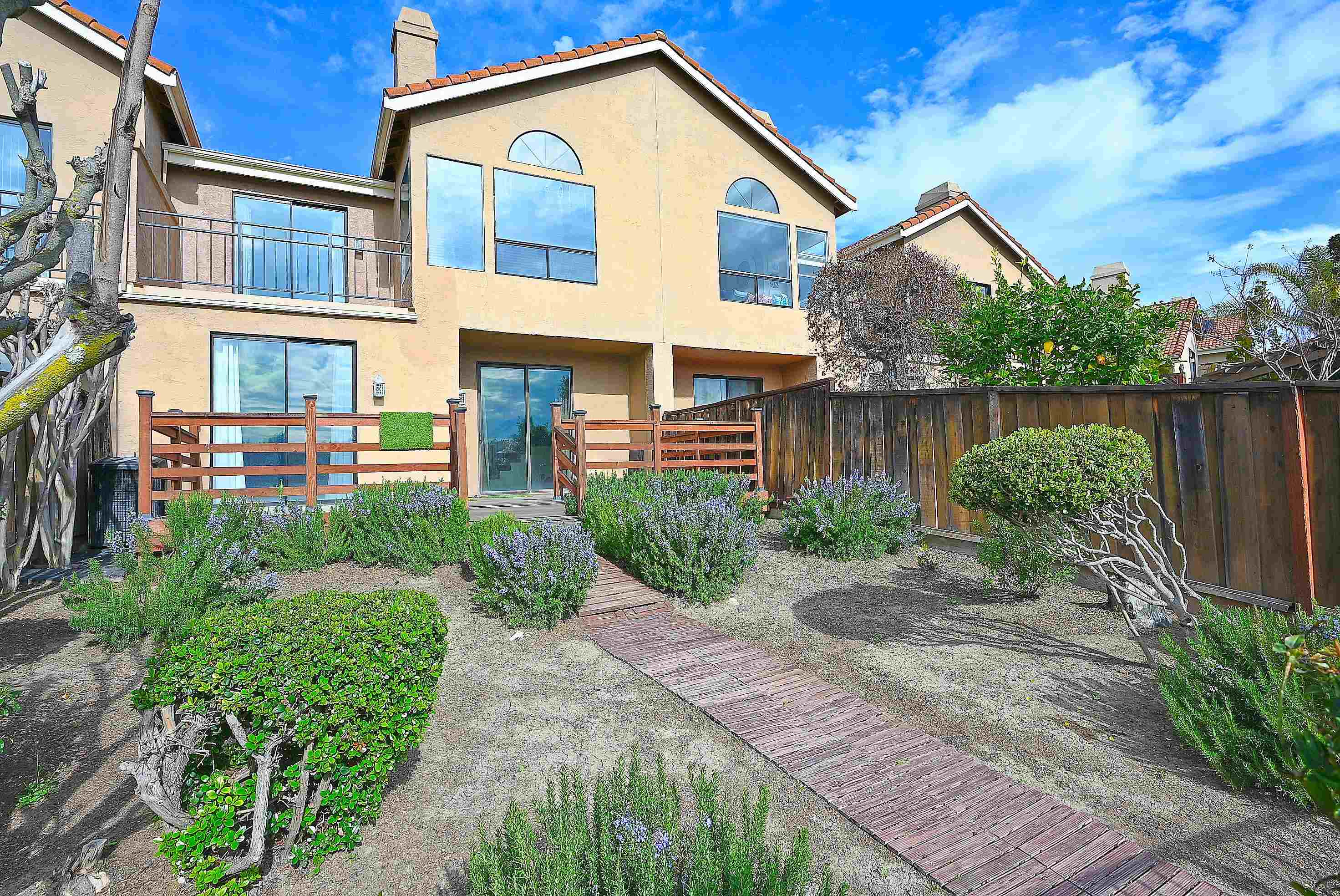 2057 Echo Place San Ramon, CA 94582 - Photo 9 of 55