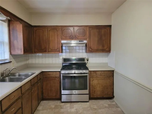 $205,000 | 104-106 South Oxford Avenue, Independence, MO 64053