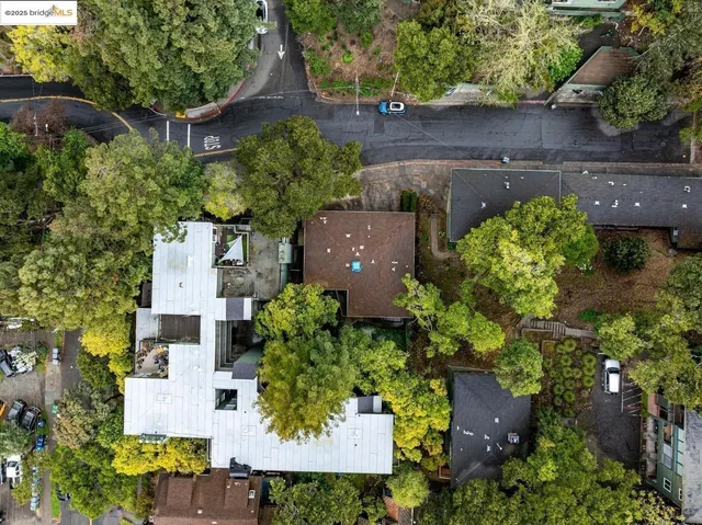 $550,000 | 2704 Le Conte Avenue, Unit 4, Berkeley, CA 94709