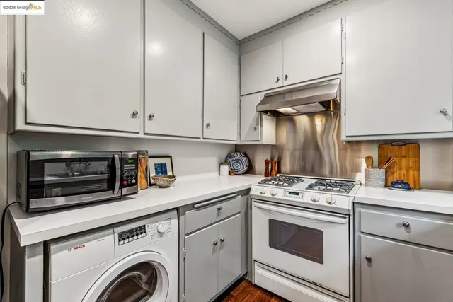 $550,000 | 2704 Le Conte Avenue, Unit 4, Berkeley, CA 94709