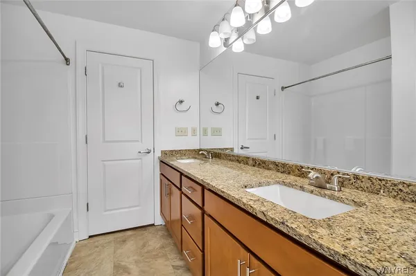 $2,895 | 5849 Broadway, Unit 8, Lancaster, NY 14086